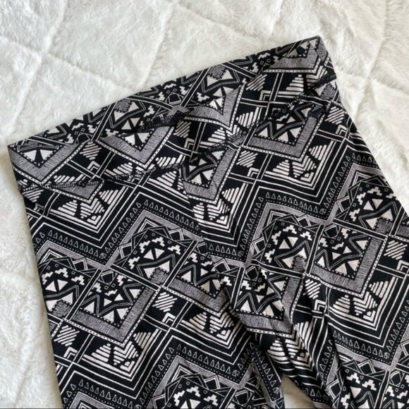 Victoria’s Secret PINK | Printed Yoga Aztec Festival Print Leggings | Size Small - Picture 7 of 13